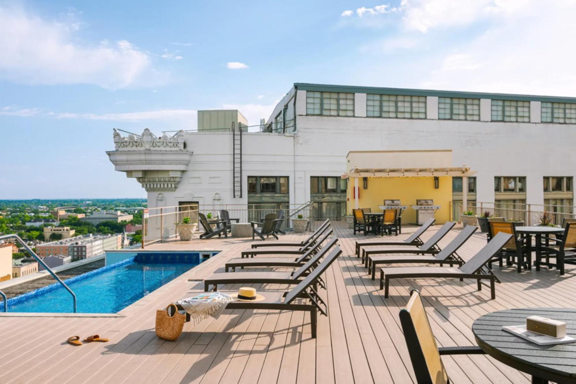 Roami At Duncan Plaza New Orleans Exterior photo
